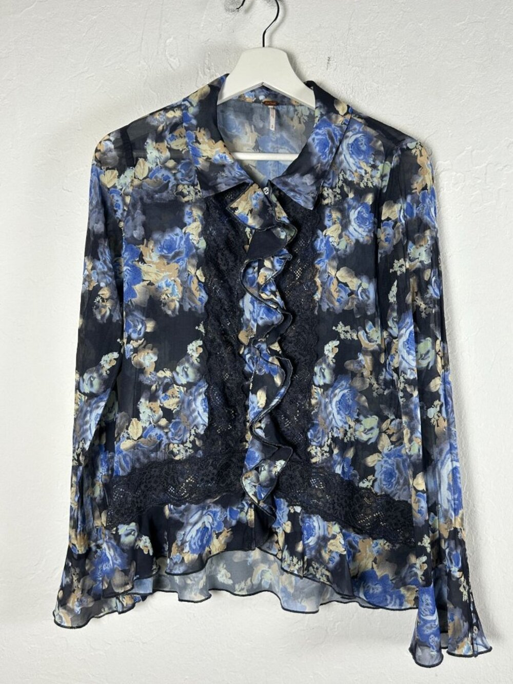Free People Womens Bad at Love Floral Printed Ruffled Blouse Top Small Blue NWOT
